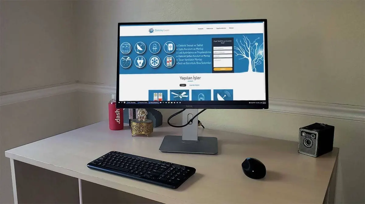 Elektrikçi Lazım web sitesinin masaüstü monitörde görünümü